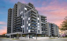 2Br@Luxury&Stylish Top Floor Apt,Pool,Parking,View